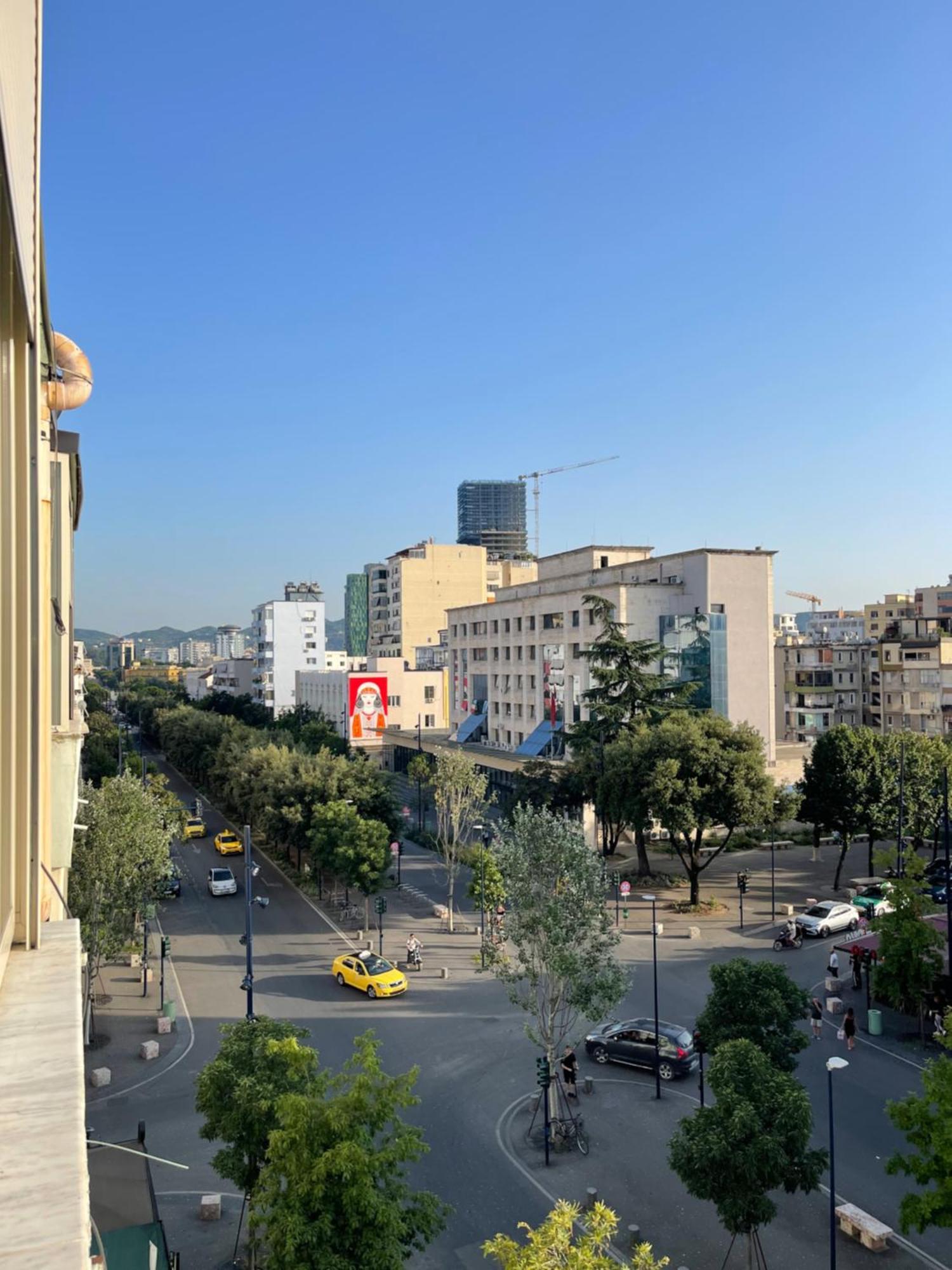 Urban City Center Тирана Екстериор снимка